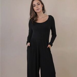 Very-J Black knit long sleeve wide leg jumpsuit similar to Free People NWT​
